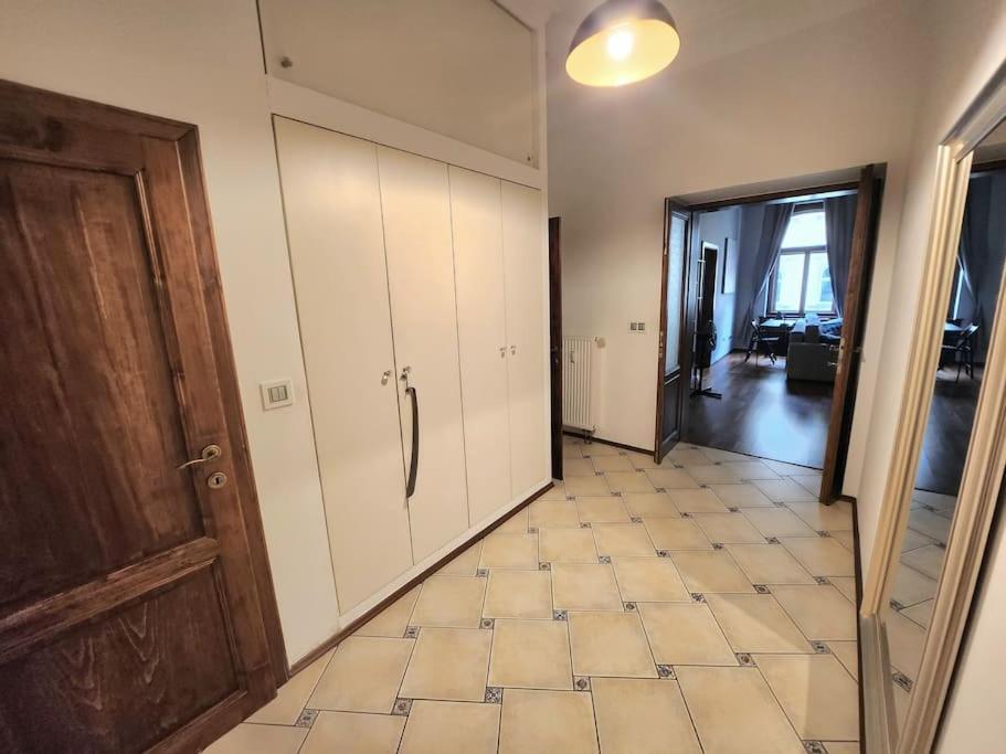 Spacious Apartment 6Min From The Dancing House Prag Eksteriør billede