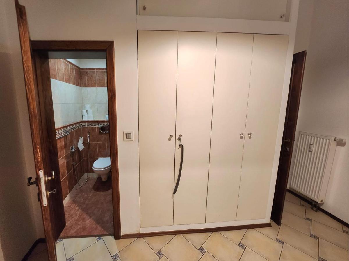 Spacious Apartment 6Min From The Dancing House Prag Eksteriør billede
